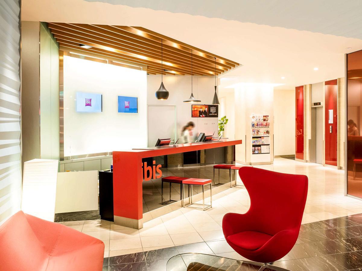 Ibis Tokyo Shinjuku — Fotos 1